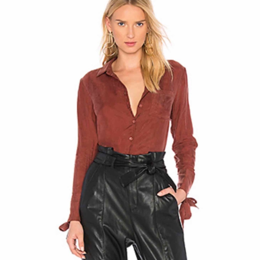 Rue Grommet Shirt in Rust